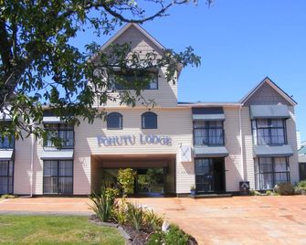 Pohutu Lodge - Rotorua - Gebäude