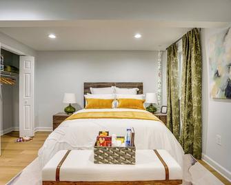 The Dulles Executive Resort, Herndon, VA 5 mn from IAD, 10 mn from the Reston Town Center - Herndon - Bedroom