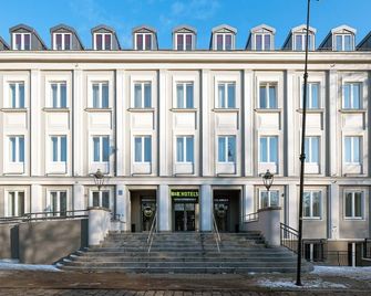 B&b Hotel Kalisz Centrum - Kalisz - Budynek