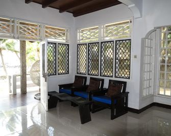 Villa Padma Anyer - Anyar - Wohnzimmer