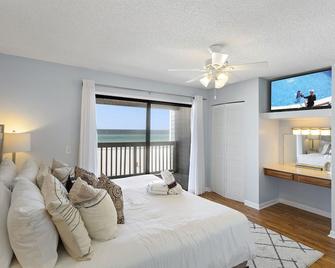 Shoreline Villas 7 - Gulf Front, Panama City Beach, Free Wifi, Great Location! - Sunnyside - Bedroom
