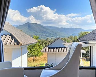 Pai sunrise camping resort - Pai - Balcony