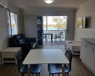 The Pelican Caravan Park Nambucca Heads - Nambucca Heads - Dining room