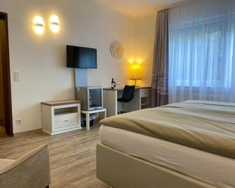 Hotel Angerland Garni - Ratingen - Bedroom