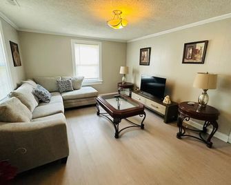 Rosa's house - Wilson - Living room