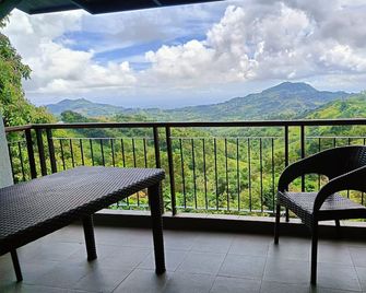 Mist Mountain Resort powered by Cocotel - Cebu City - Balkon