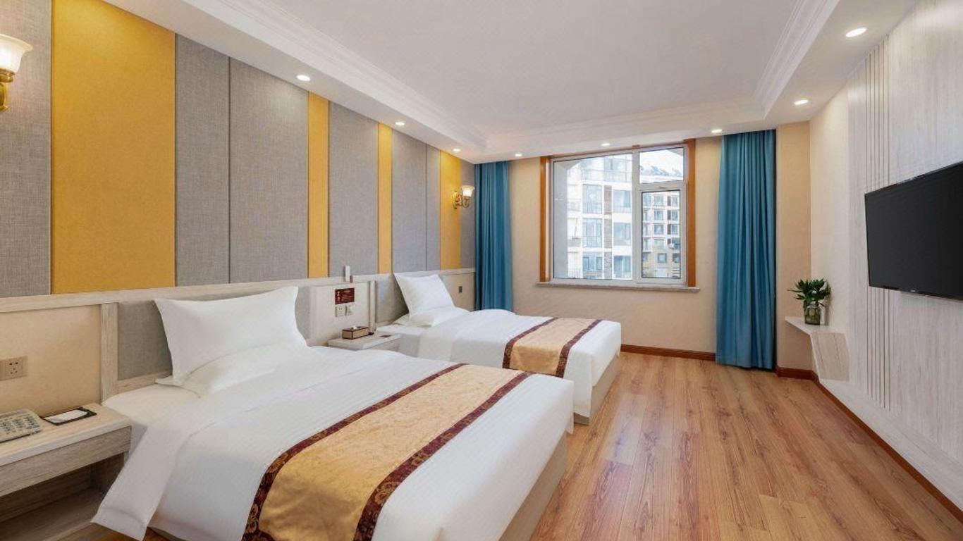 New Era Grand Hotel