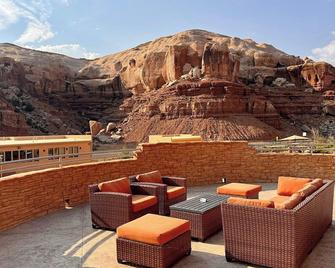 Bluff Dwellings Resort - Bluff - Balcony