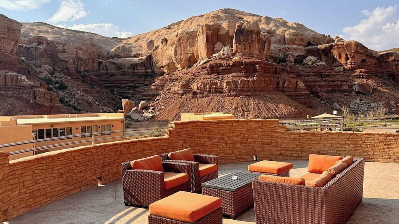 Bluff Dwellings Resort