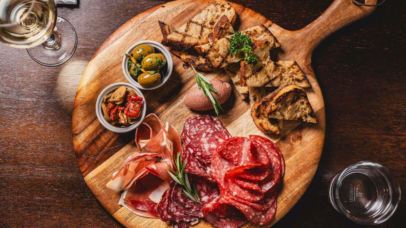 نوفوتيل كانبيرا