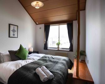 The Phat Packers - Otari - Schlafzimmer
