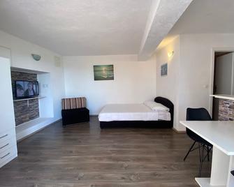 Studio flat near beach Cove Tvrdni Dolac, Hvar (AS-12655-a) - Jelsa - Bedroom
