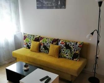 Apartment Lili - Blagoevgrad - Living room