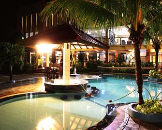 The Jayakarta Anyer Beach Resorts - Anyar - Pool