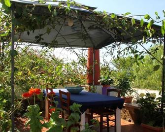Casa Terranova - Ustica - Patio