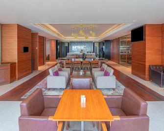 Hyatt Regency Dubai - Dubái - Bar