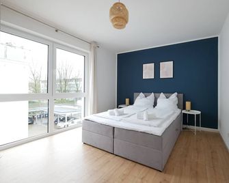 85qm, Parkplatz, zentral, großer Balkon, 2 Bäder - Paderborn - Slaapkamer