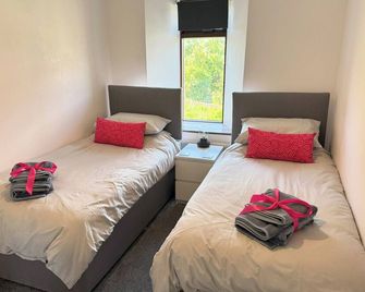 Withi-Gill - Cottage - Bay of Ireland Views - Stromness - Bedroom