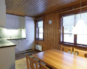 2 bedroom awesome home in Sysslebäck - Sysslebäck - Cocina