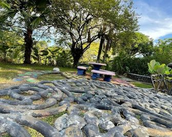 Planet B Hostel - Adults Only - Quepos - Außenansicht