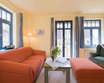 Ferienhaussiedlung Strandperlen Küstenhof 3d (Typ IV) - Wustrow (Darss) - Living room