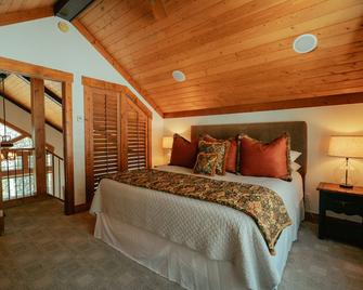 Secluded Rocky Mountain Retreat Near Telluride and Ouray - Placerville - Bedroom