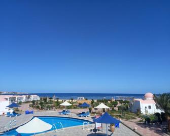 Dolphin Continental Hotel - al-Qusair
