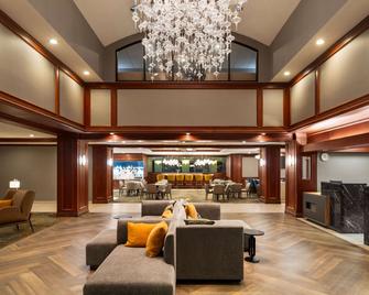 La Quinta Inn & Suites by Wyndham Madison American Center - Мадісон - Лоббі