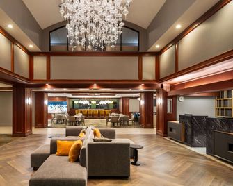 La Quinta Inn & Suites by Wyndham Madison American Center - Madison - Recepción