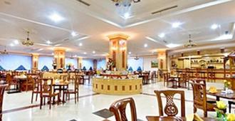 Madani Syariah Hotel - Medan - Restaurante
