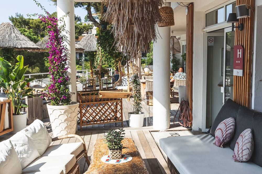 Hotel de La Plage - Mahogany - Cassis - Innenhof