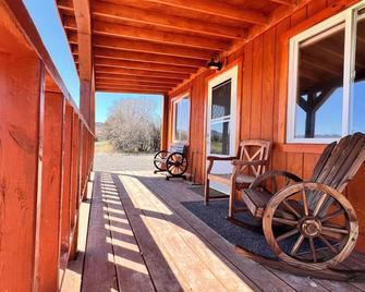 Cozy Cabin in Thermopolis. Pet Friendly! - Thermopolis - Terasa