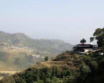 The Perfect Hideout Resort - Mussoorie - Outdoor view