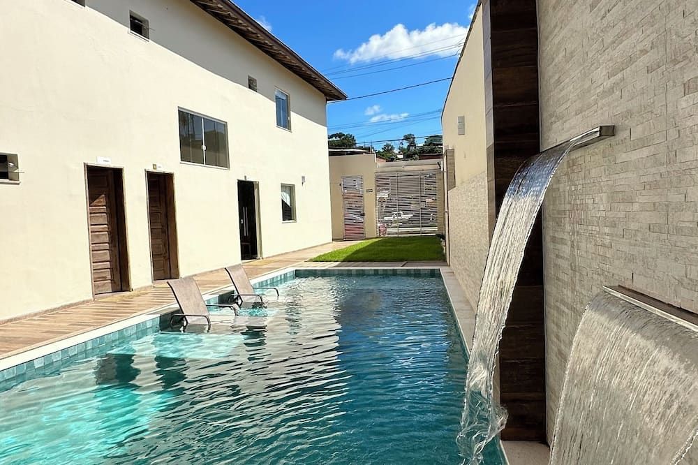 هومايتا بوسادا - إيتاكار - حوض السباحة