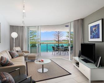 Rumba Beach Resort - Caloundra - Living room