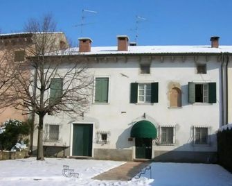 Bed & Breakfast Pegaso - Valeggio sul Mincio - Building