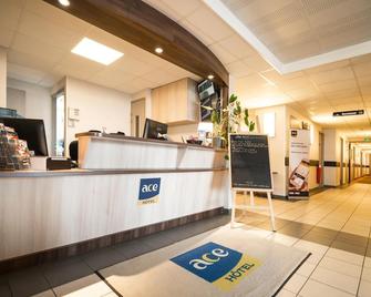 Ace Hotel Arras-Beaurains - Beaurains - Front desk