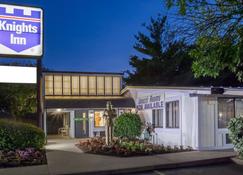 Knights Inn - Scranton/Wilkes-Barre/Pittston - Pittston - Building