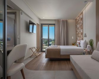 Sandy Seaside Suites - Flogita