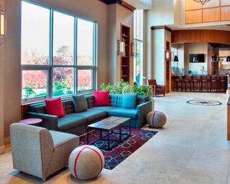 Four Points by Sheraton Melville Long Island - Plainview - Lobby