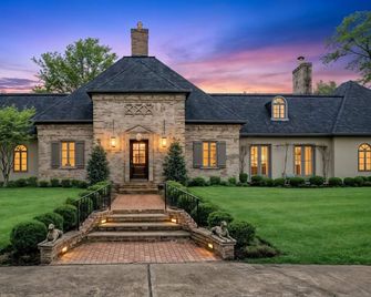 Pool | Golf Simulator | Hot Tub | 10 Acres | Horse Barn - Simpsonville - Edificio