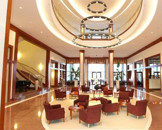 Atlantic Hotel Wilhelmshaven - ווילהלמסהאבן - לובי