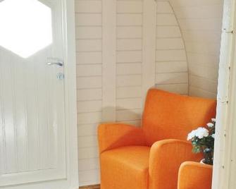 Glamping & Camping - Vestmannaeyjar - Soggiorno