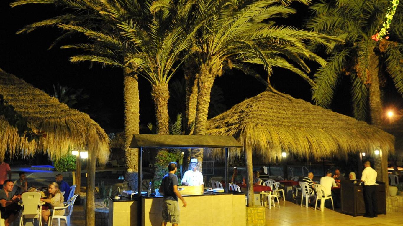 Cedriana Hotel