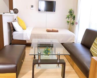 YN22 Newly built condominium Aquarium beach w - 202 / Tomigusuku Okinawa - Tomigusuku - Living room