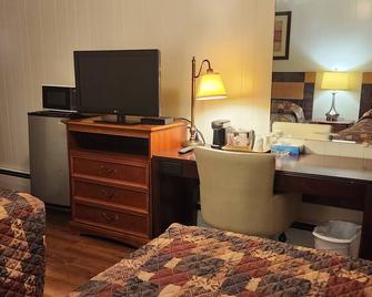 Cortland Motel - Cortland - Bedroom