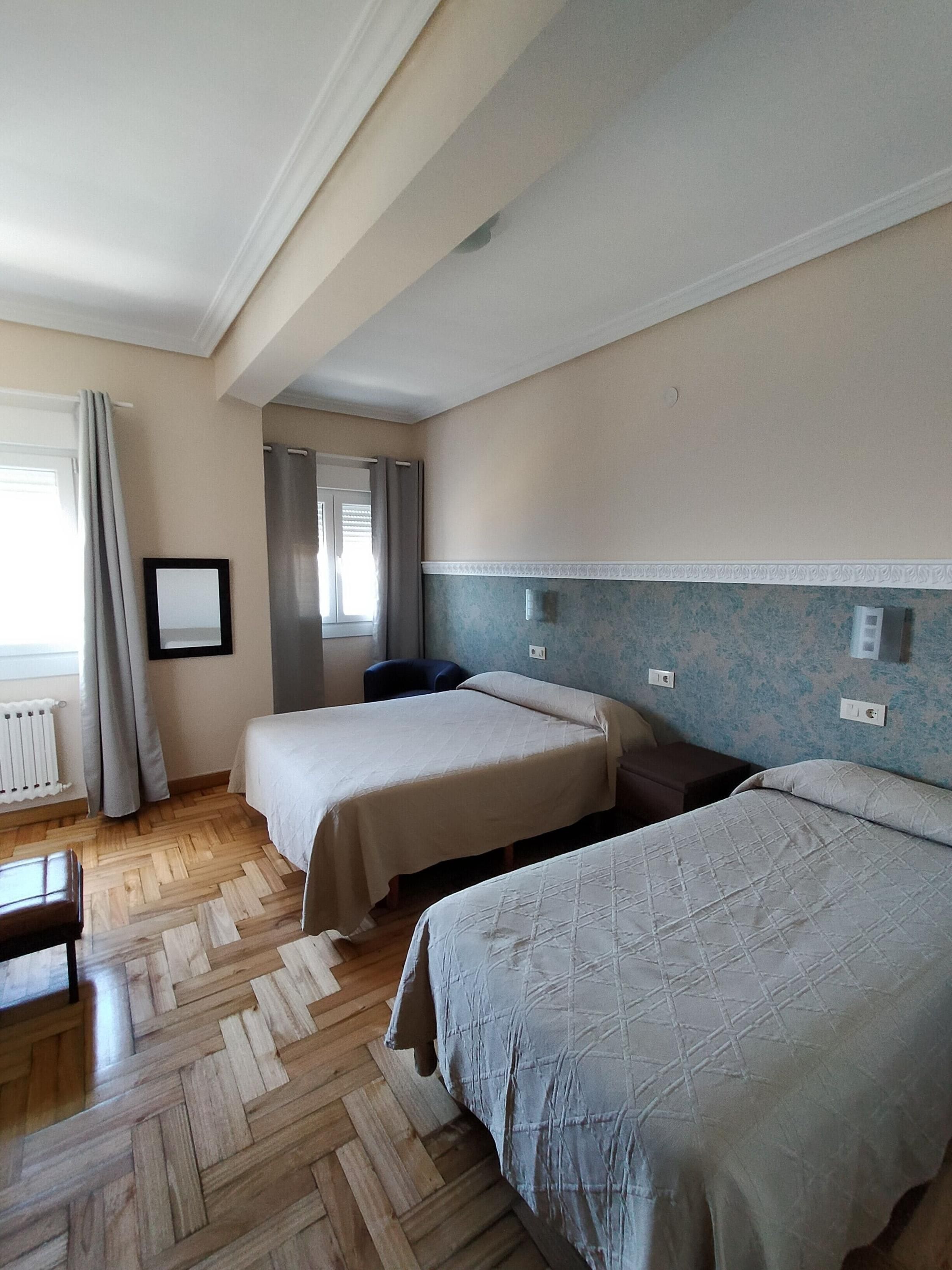 Hotel Rompeolas - Bayona