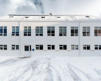 Hostel Fjordur - Hafnarfjordur - Building