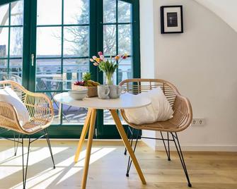 Haus am kleinen Hafen No 2 - Born am Darss - Dining room