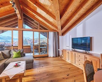 Gästehaus Angerer - Reit im Winkl - Living room